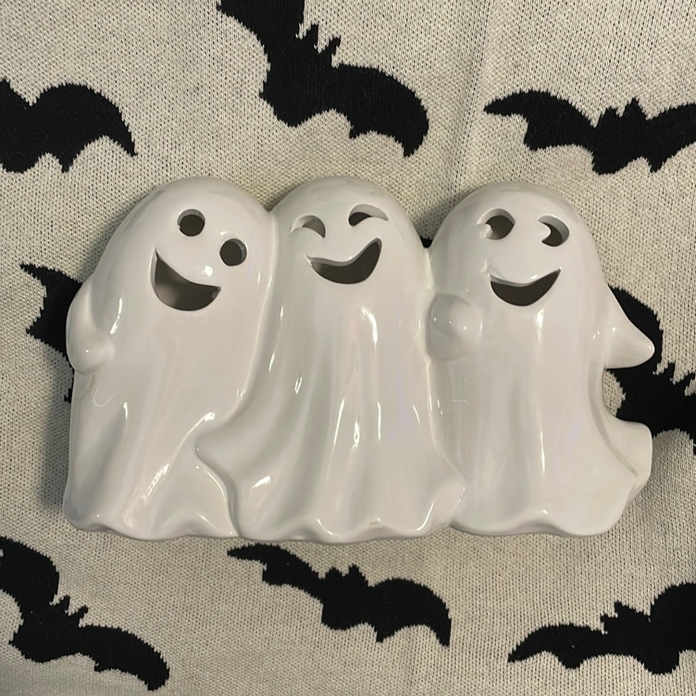 Theee happy ghosts